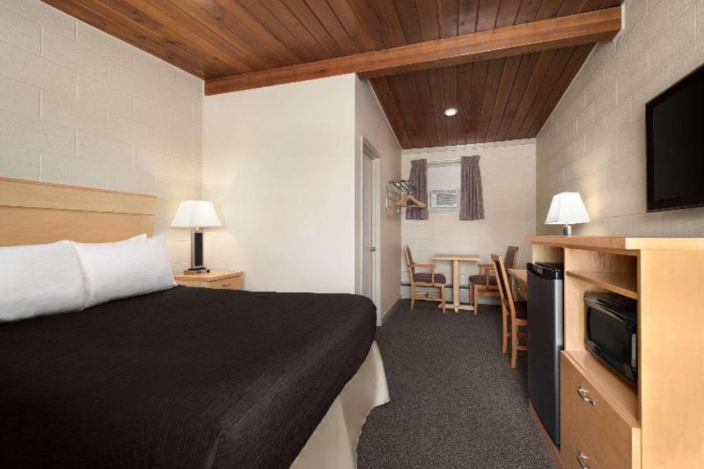 Thriftlodge Moose Jaw Dış mekan fotoğraf