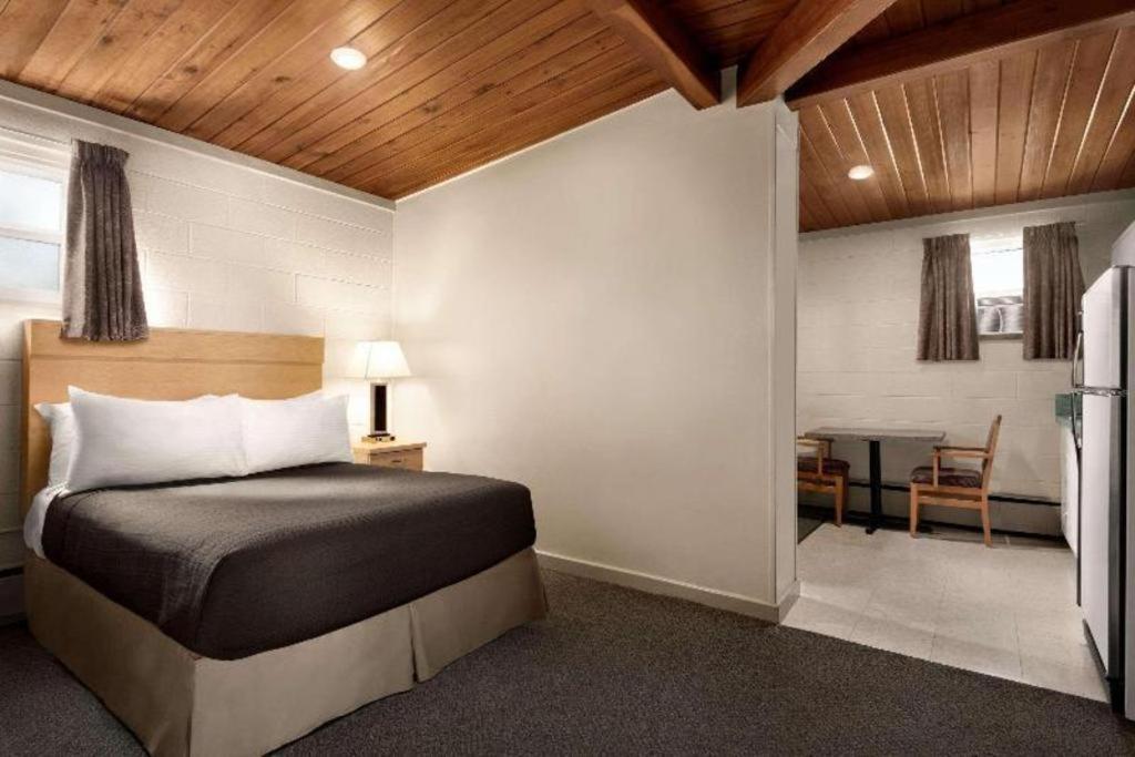 Thriftlodge Moose Jaw Dış mekan fotoğraf