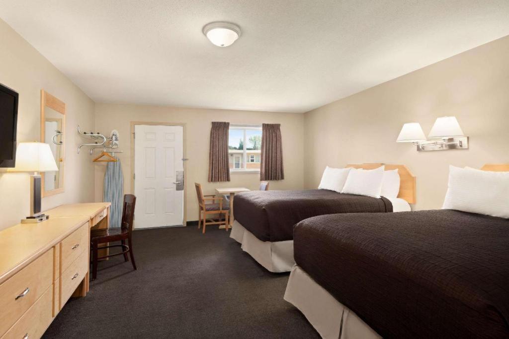Thriftlodge Moose Jaw Dış mekan fotoğraf