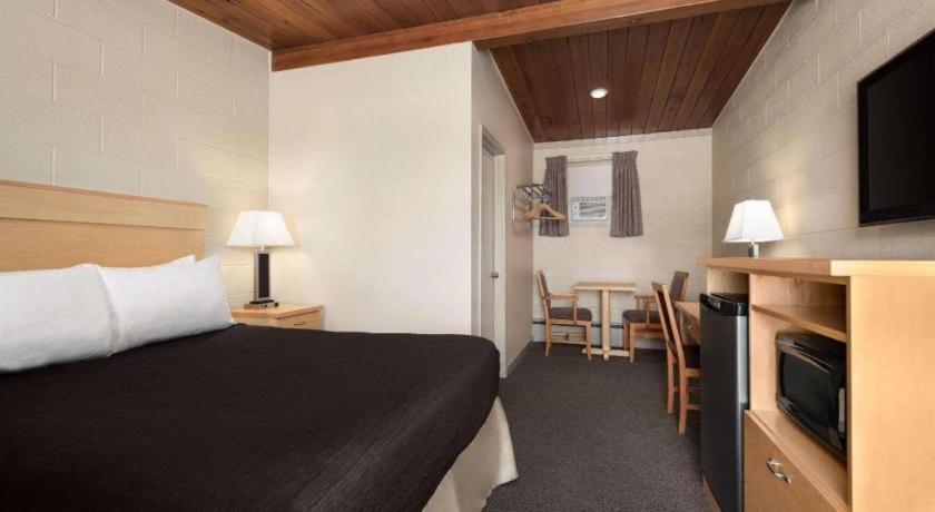 Thriftlodge Moose Jaw Dış mekan fotoğraf