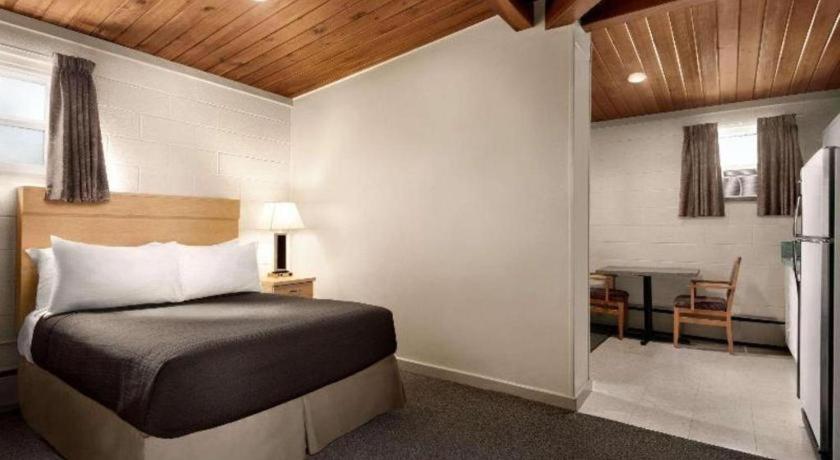Thriftlodge Moose Jaw Dış mekan fotoğraf