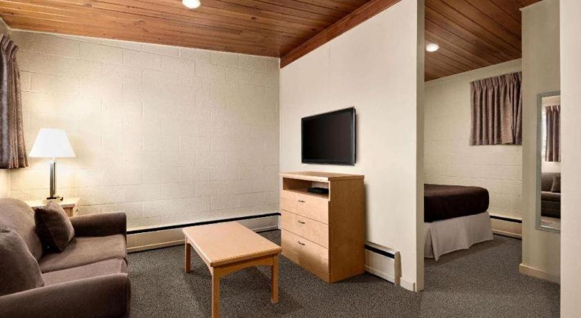 Thriftlodge Moose Jaw Dış mekan fotoğraf