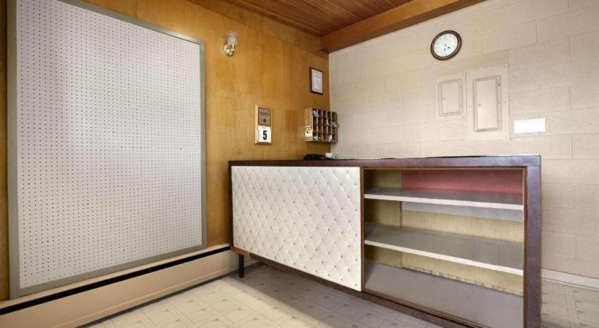 Thriftlodge Moose Jaw Dış mekan fotoğraf